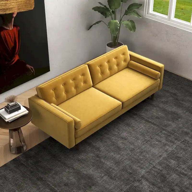 Canapé Clayton en velours doré, style mobilier Mid-Century Modern pour salon