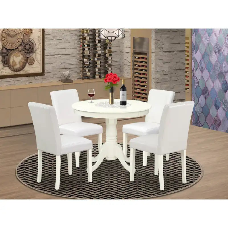East West Furniture Ensemble de table à manger - Une table de cuisine ronde et des chaises Parson en faux cuir blanc, blanc lin (options de pièces)