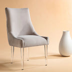 Chaise de salle à manger capitonnée à pieds en acrylique, style moderne, 56 cm (L) x 71 cm (P) x 96,5 cm (H)